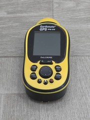 DeLorme Earthmate GPS PN-20 Handheld Hiking GPS, Battery Powered, Yellow/Black