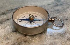 Vintage Metal Pocket Size Novelty Compass