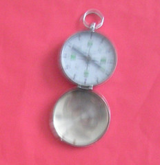 POCKET COMPASS VINTAGE DELUXE MAGNETIC MODEL 23210 LIQUID FILLED