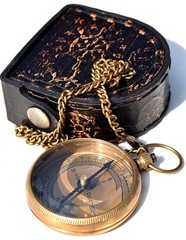 Amazing Art Handicrafts Go Confidently Quote Engraved Compass with Antique Le…