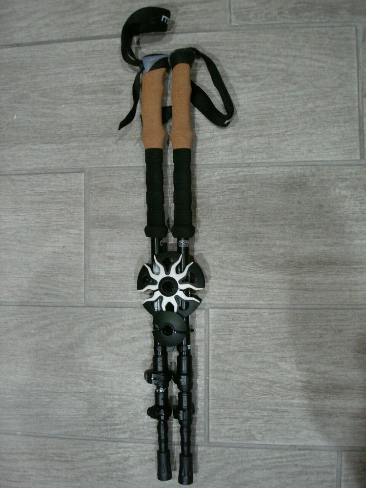 NEW Foxelli 7075 Folding Aluminum Trekking Poles 120-135CM