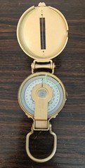 “LIQUID FILLED” LENSATIC COMPASS MADE IN JAPAN