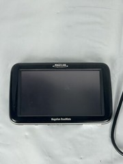 Magellan RoadMate 3065T-LM Commuter GPS With Car Charger Cable