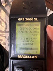 Magellan GPS 3000 XL Handheld IOB w/Manual, Car Charger, Adaptor & Case WORKS!