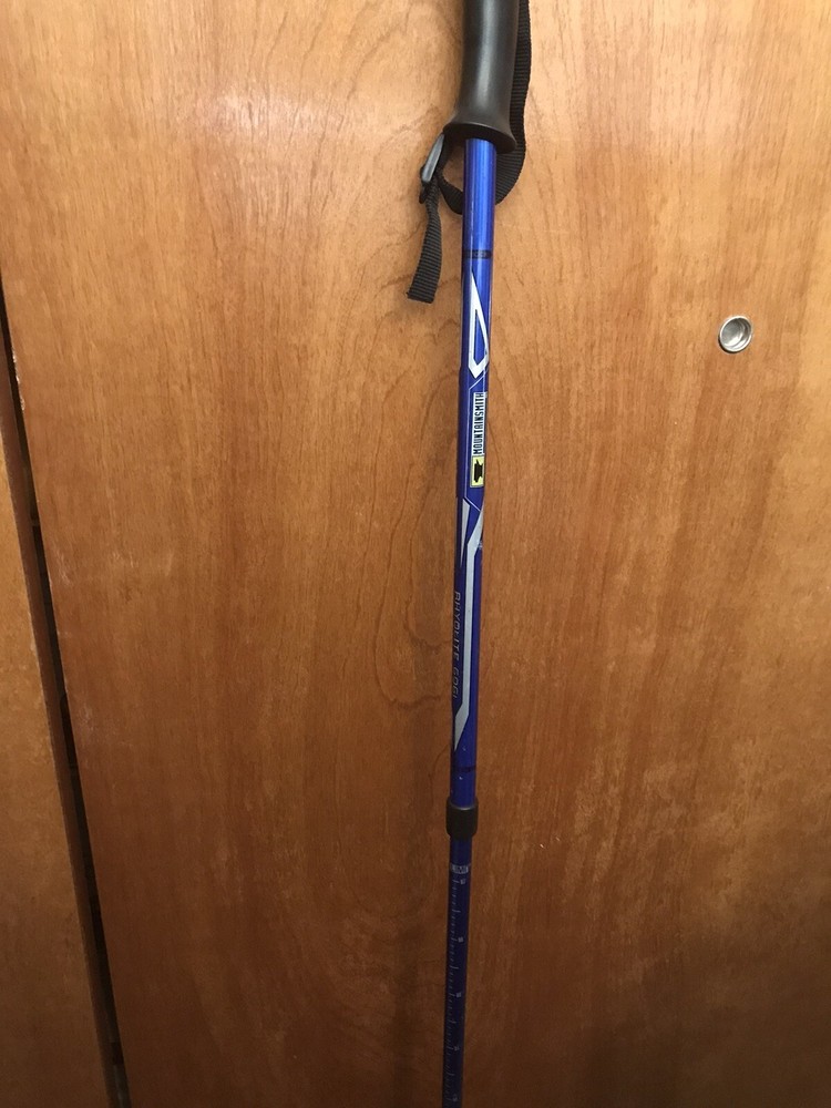 MOUNTAINSMITH RHYOLITE 6061 HIKING SNOW POLE 145 CM 57 INCHES Telescoping Stick