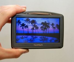 TomTom GO 920T TRAFFIC Portable GPS Navigator 920-T USA/Canada/EUROPE Maps WTE B