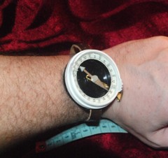 HAND COMPASS VINTAGE SOVIET ORIGINAL WITH LEATHER STRAP/WRISTLE 70’s