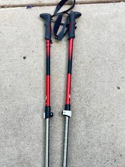 Set of Crescent Moon Trekking Poles 100-135CM Red .. 10G