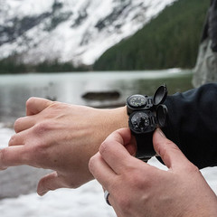 Armarmour 3 – Shielded Wrist Compass and Thermometer Combo with Rugged Tactical