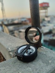 Navigational Aluminum Brunton Pocket Transit Compass With Leather Case 2 Inch