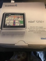 Garmin nüvi 1250T 3.5-Inch Portable GPS Navigator with Traffic