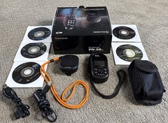 DeLorme Earthmate PN-60w Handheld w SPOT 5 DVD Maps Case Cords In Original Box