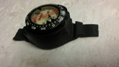 Aeris Diving Compass