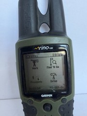 Garmin Rino 120 Handheld Hiking GPS Two-Way Radio Green. Used in Good Condition