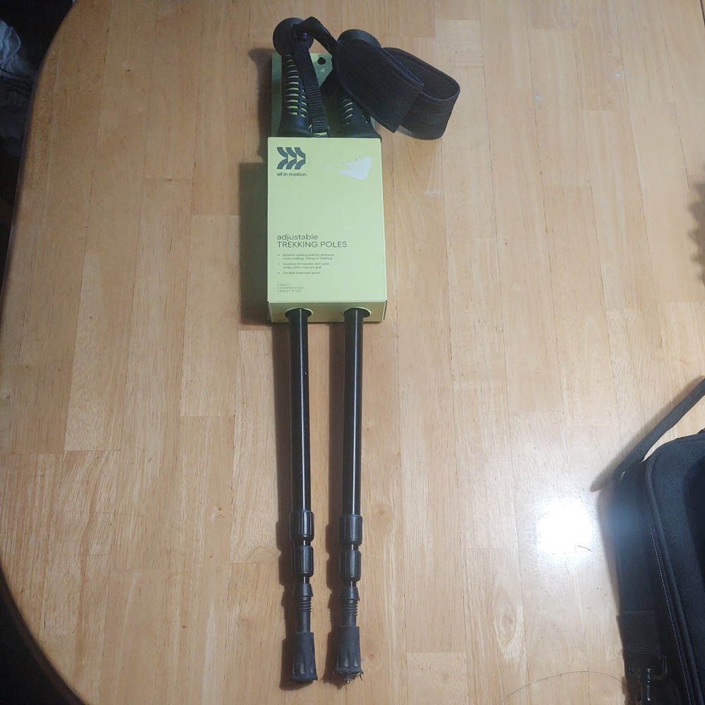Set of All in Motion Twistlock Trekking Poles 90-135CM