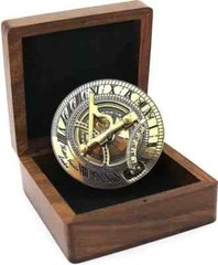 Solid Brass Sundial and Compass in Hardwood Box – Polished Brass Sundial Compass