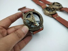 Vintage Old style WWII Military Wrist Watch Brass Round Sundial Compass Watch