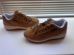 LUGZ mens tan shoes size 9.5