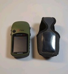 Garmin eTrex Venture HC High Sensitivity GPS Receiver Handheld Green w/ case
