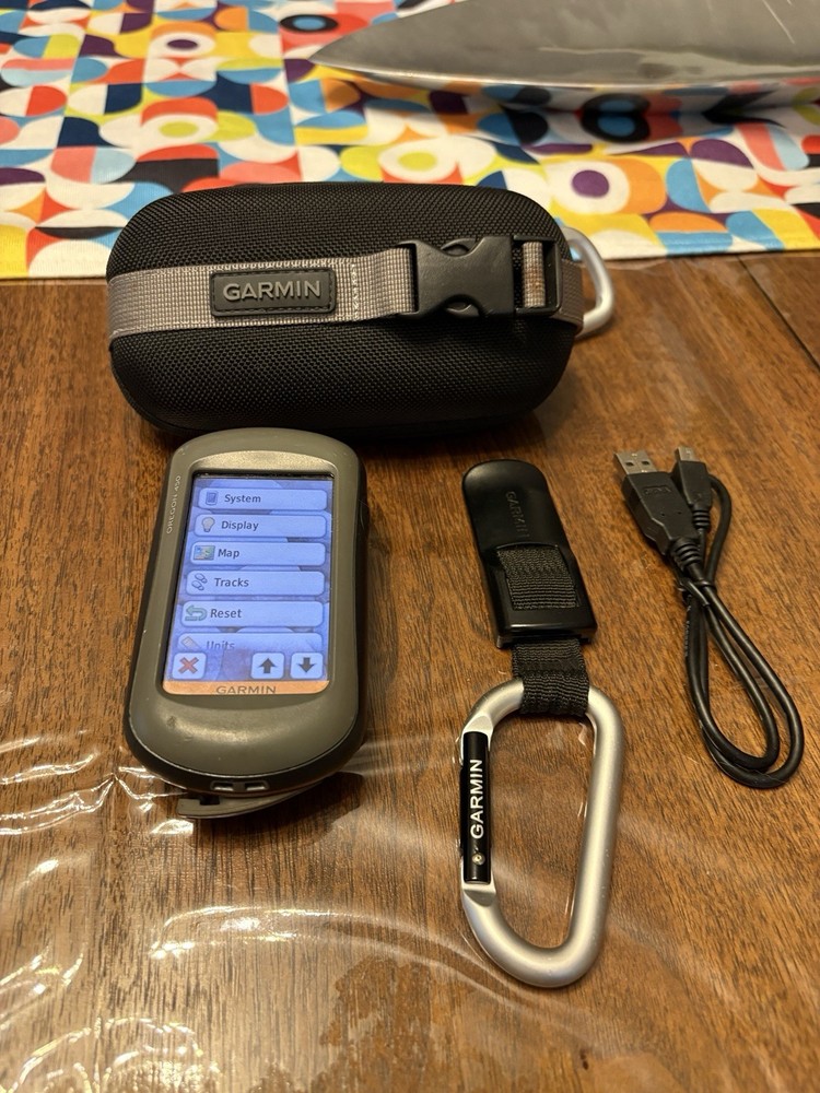 Garmin Oregon 450 Handheld Color Touch Screen GPS Maps Hiking Navigation Case