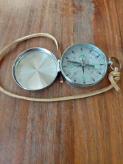 Vintage Liquid Filled Compass Pathfinder Precise Japan (Pre-Owned) Working!
