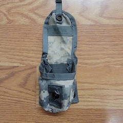 ONE USGI ACU Single Hand Grenade Pouch MOLLE Utility Pouch VERY GOOD CONDITION