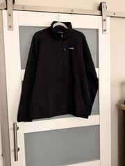 Patagonia Men’s Black Half-Zip Fleece Pullover