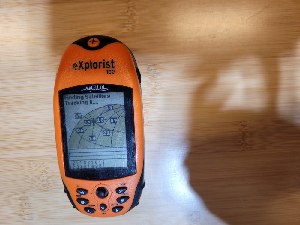 Magellan Explorist 100 Handheld GPS Locator Prepper Hiking Fishing Camping