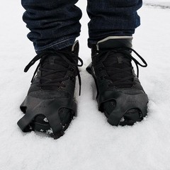 10Tooth Ice Cleats for Children with Flexible Fit for Winter Snow Ice Hiking