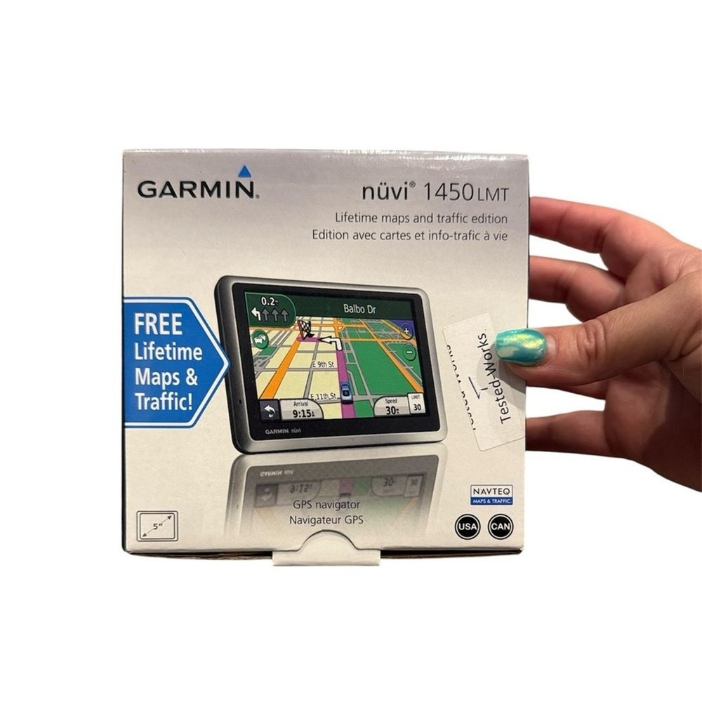 Garmin nüvi 1450 LMT GPS Navigator – Black and White navigation device car
