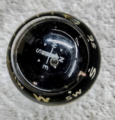🗽COOL VINTAGE SUCTION CUP NAVIGATION COMPASS