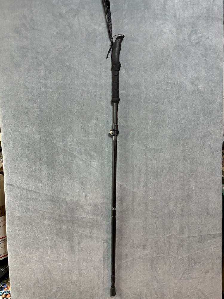 Cascade Mountain Tech Lock – Rubber Grip – Aluminum Trekking Pole