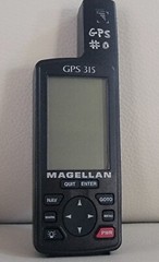 MAGELLAN GPS 315 Handheld 4″ LCD Screen- Fishing Hunting Camping Boating Hiking