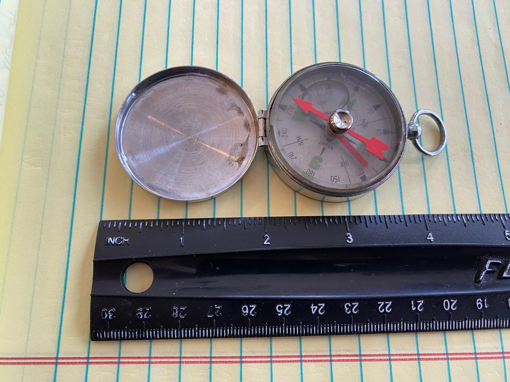 VINTAGE JAPANESE COMPASS JAPAN – LIQUID FILLED – CHROME AND GLASS – WITH ARROW