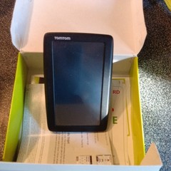 Tom Tom VIA 1405TM Portable GPS Navigator 4.3″ Touchscreen Lifetime Maps NOS