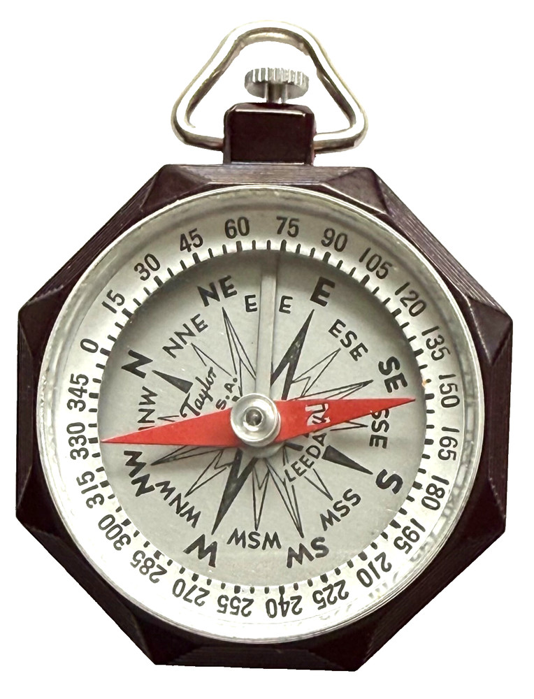 ORIGINAL VINTAGE TAYLOR LEEDAWL POCKET COMPASS IN BROWN BAKELITE CASE