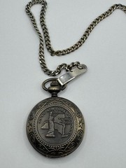 NEW YORK 1788 GATEWAY TO FREEDOM POCKET COMPASS WITH CHAIN BRONZE WORLD MAP CASE