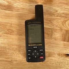 Magellan GPS Pioneer Black Compass LCD Screen Handheld Satellite Navigator