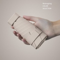 Easy to Use Sunscreen Umbrella with Robust Construction and Portability