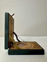 RARE Vintage Antique Solar Calendar Pocket Compass : Villa Alcor Made In Spain