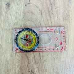 USSR Soviet Sporting Liquid Scout Compass with Magnifier Ruler Kompass