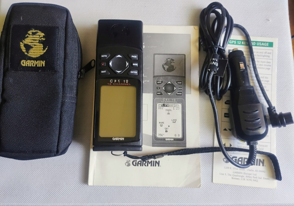 Garmin GPS 12 Handheld Unit Camping Hunting Hiking Tested Works