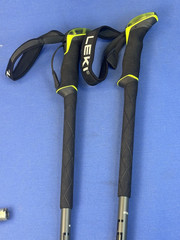 LEKI Guide Lite 2 Carbon Adjustable Trekking / Ski Poles NWOT