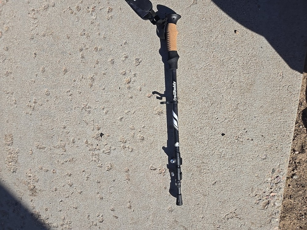Trail Buddy Trekking Poles 105-135CM Black ..
