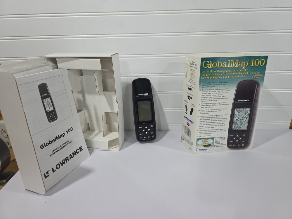 Lowrance GlobalMap 100 Handheld GPS Global Positioning System With VHS *