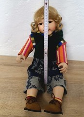 Oncrown Artist Doll 2003 83/777 Porcelain Collector Doll 38cm Original Outfit