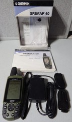 Garmin GPSMAP 60 Bundle with Belt Clip, Charger, Manual in Box -WORKS GREAT