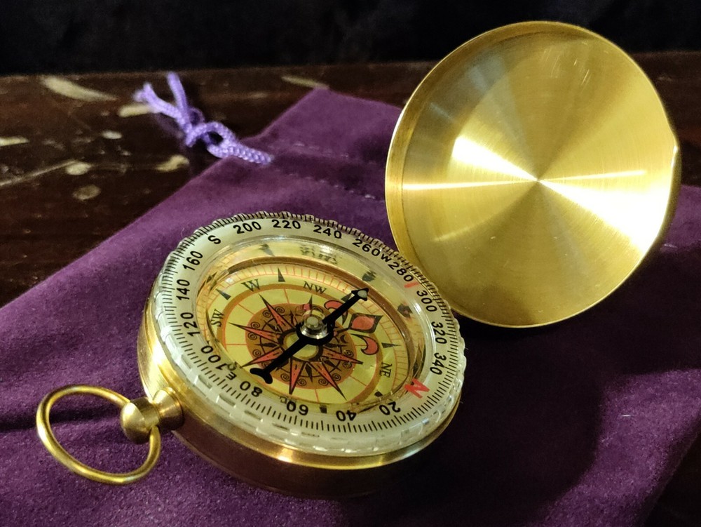 Flip Open Brass Engravable Glow Compass with Velvet Bag