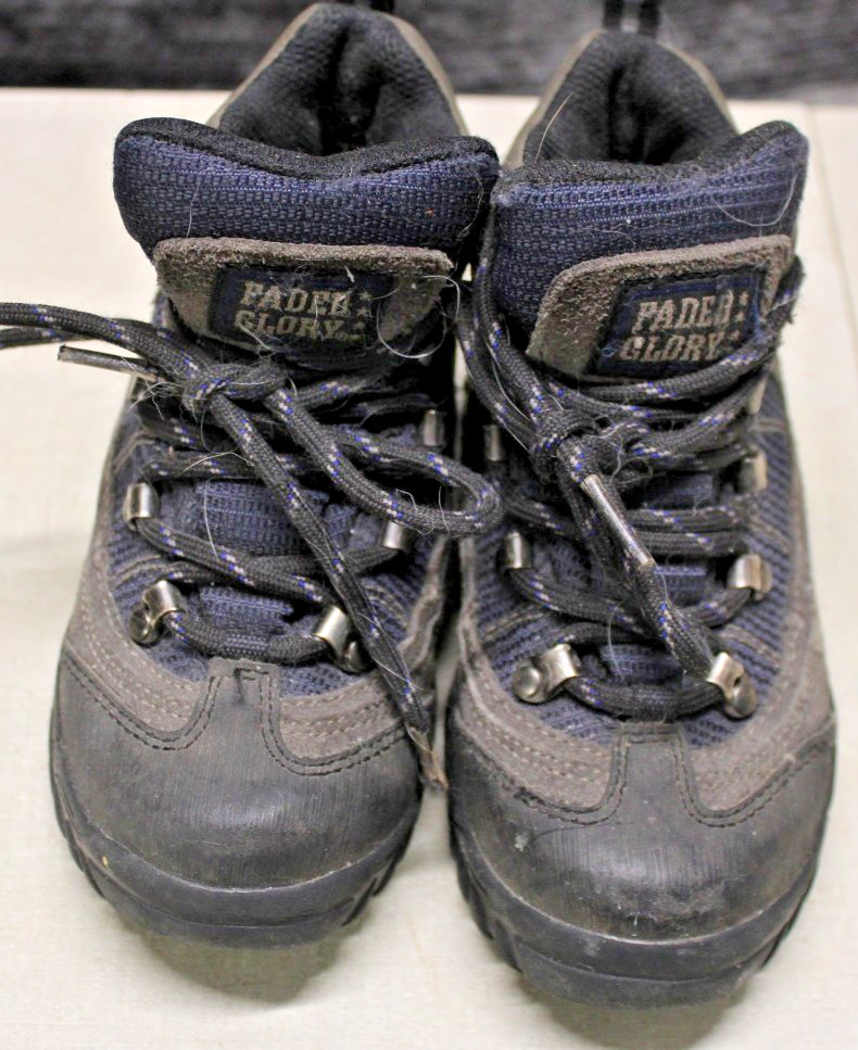 A Pair of black hiking boots with grey accents boy or girl size 9/1/2 kids size
