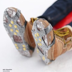 10Tooth Ice Cleats for Children with Flexible Fit for Winter Snow Ice Hiking